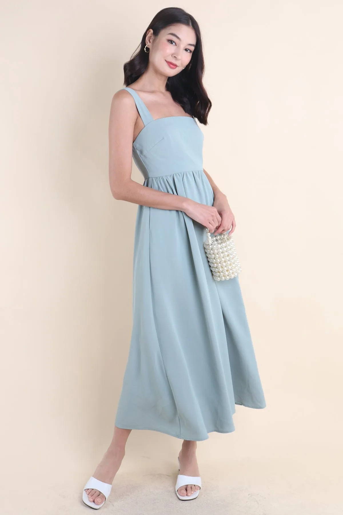 LOHAN TIE-BACK MAXI DRESS IN FERN GREEN